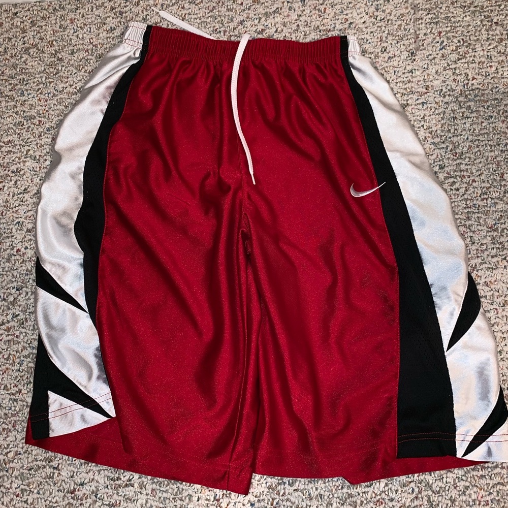 NWOT Nike Athletic Shorts ( YOUTH XL 18-20 )